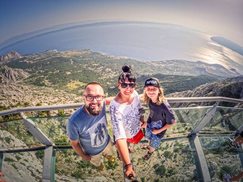 Skywalk Biokovo w Chorwacji – spacer po szklanej tafli nad przepaścią